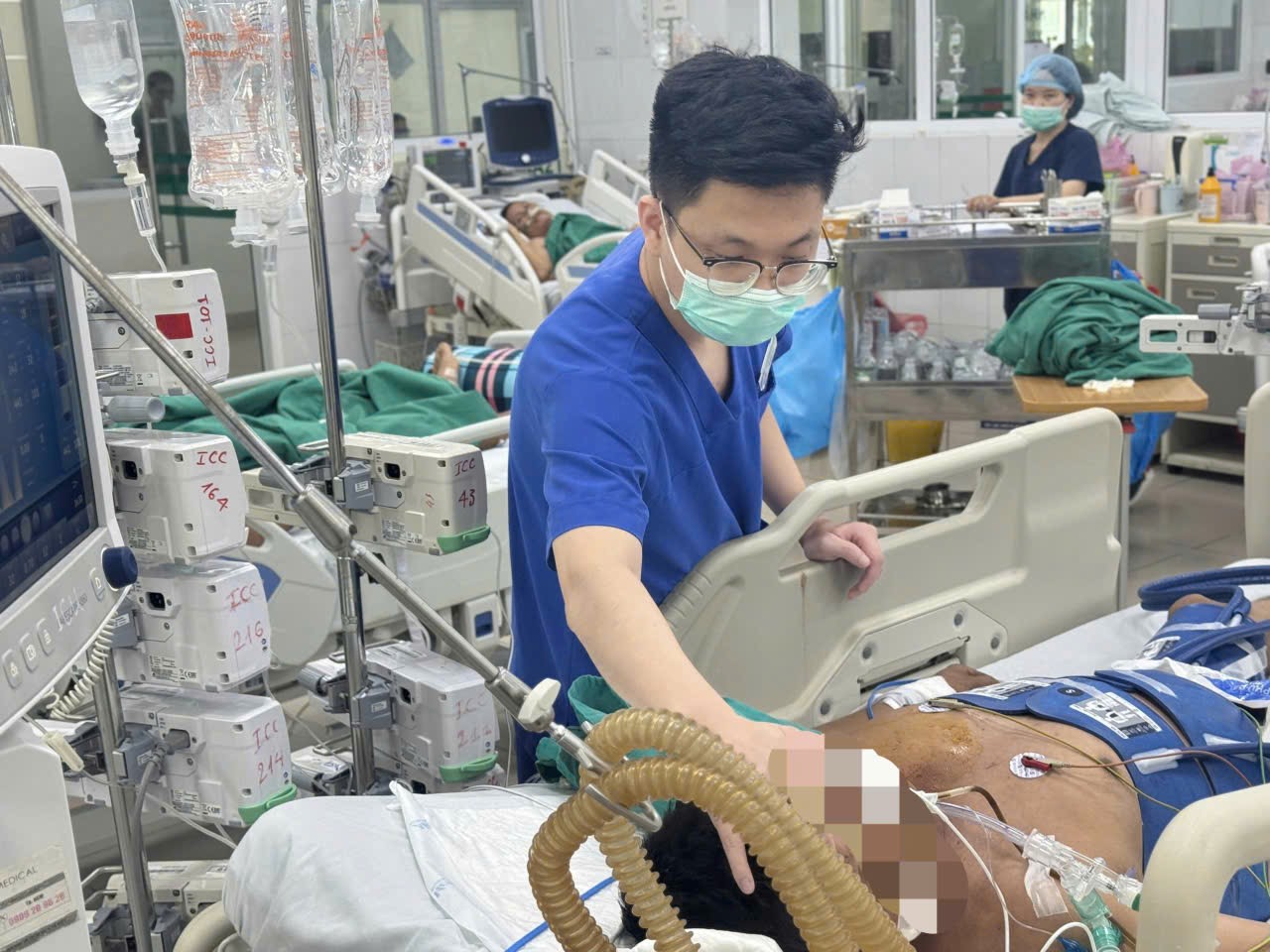 Bệnh nh&acirc;n bị điện giật