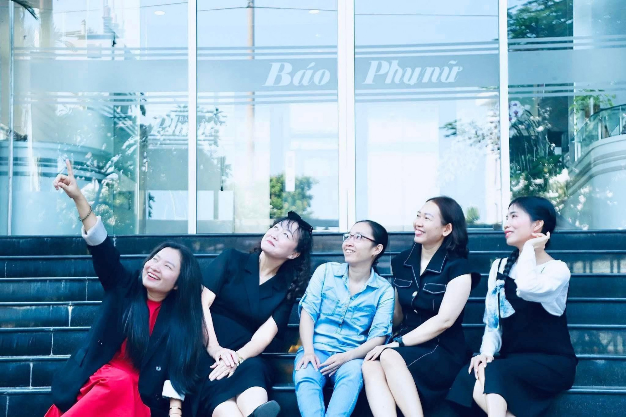 Ph&oacute;ng vi&ecirc;n ban  Văn ho&aacute; - Văn  nghệ