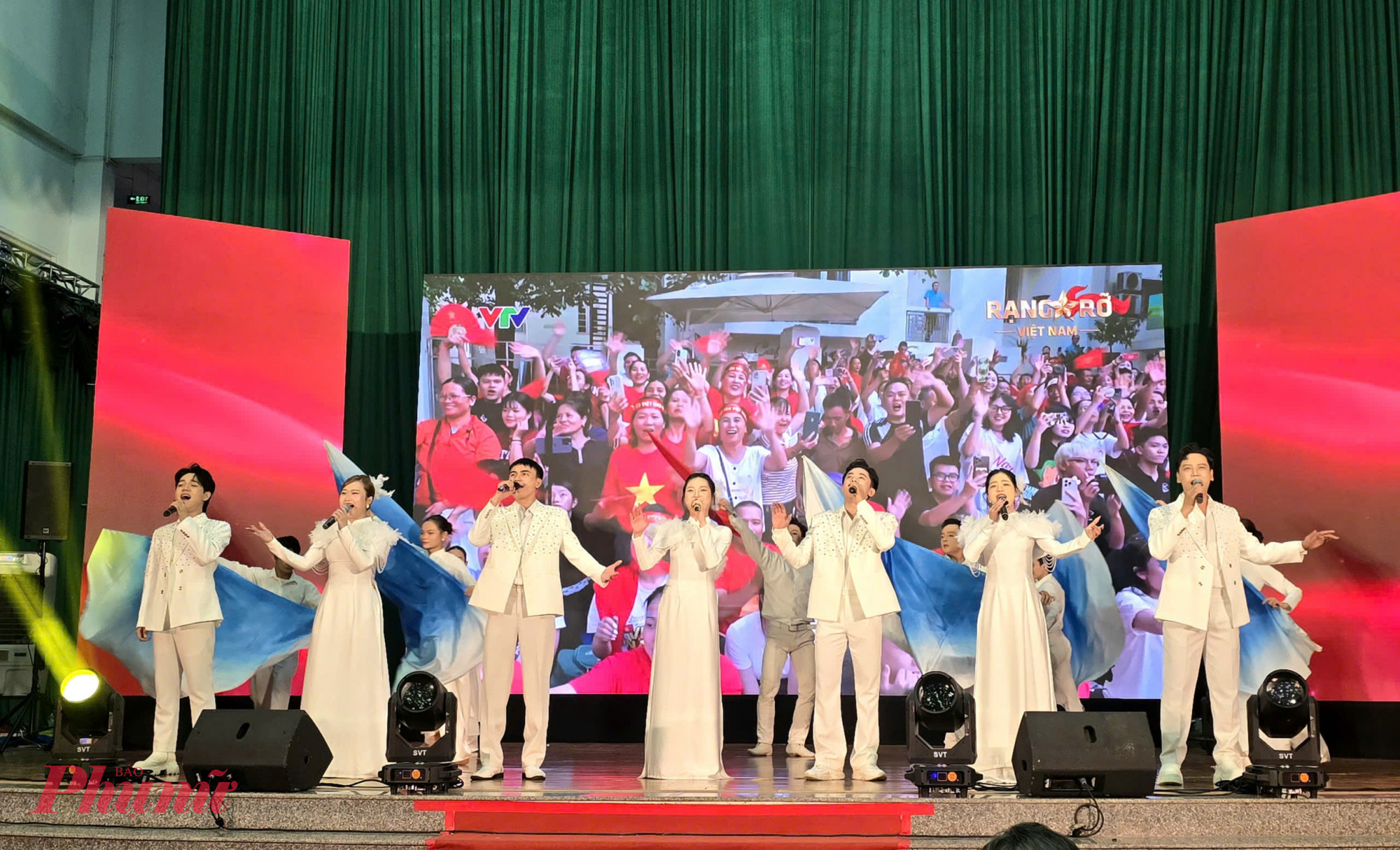 Chương tr&igrave;nh &ldquo;Phụ nữ Việt Nam - Tự h&agrave;o truyền thống, vững bước tương lai&rdquo;.  Chương tr&igrave;nh nhằm mang đến c&aacute;c tiết mục văn nghệ đặc sắc c&ugrave;ng c&aacute;c hoạt động chăm lo  thiết thực cho c&aacute;c gia đ&igrave;nh ch&iacute;nh s&aacute;ch, trẻ em, phụ nữ tr&ecirc;n địa b&agrave;n; qua đ&oacute; thắt chặt t&igrave;nh  đo&agrave;n kết qu&acirc;n &ndash; d&acirc;n, lan tỏa c&aacute;c gi&aacute; trị nh&acirc;n văn s&acirc;u sắc v&agrave; g&oacute;p phần x&acirc;y dựng th&agrave;nh phố  ng&agrave;y c&agrave;ng văn minh, nghĩa t&igrave;nh