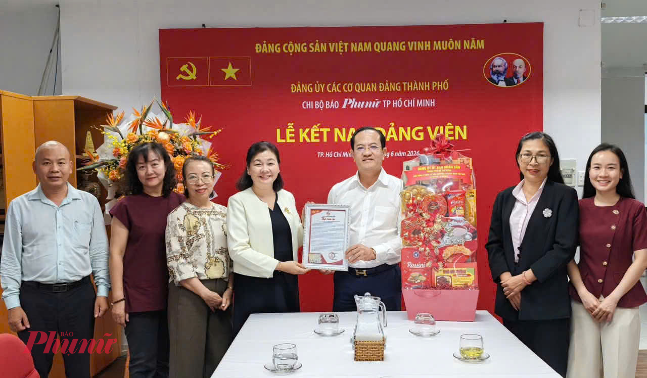 L&atilde;nh đạo Đảng ủy UBND TPHCM đến thăm B&aacute;o Phụ nữ TPHCM dịp kỷ niệm 101 năm Ng&agrave;y B&aacute;o ch&iacute; c&aacute;ch mạng Việt Nam (22/6/1925- 21/6/2026)