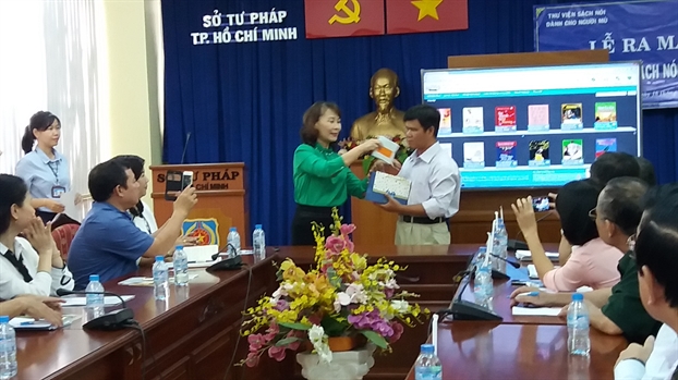 Ra mat chuong trinh Sach noi phap luat