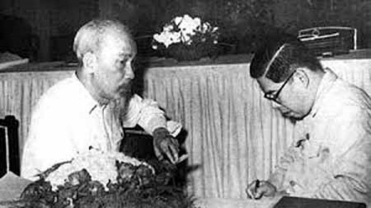 Trần Đại Nghĩa (1913- 1997): Càng sâu nghĩa bể càng dài tình sông