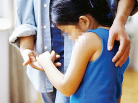 Bi xam hai luc 7 tuoi, khi lay chong, toi van so sex, nen duoc yeu ma nhu bi tra tan
