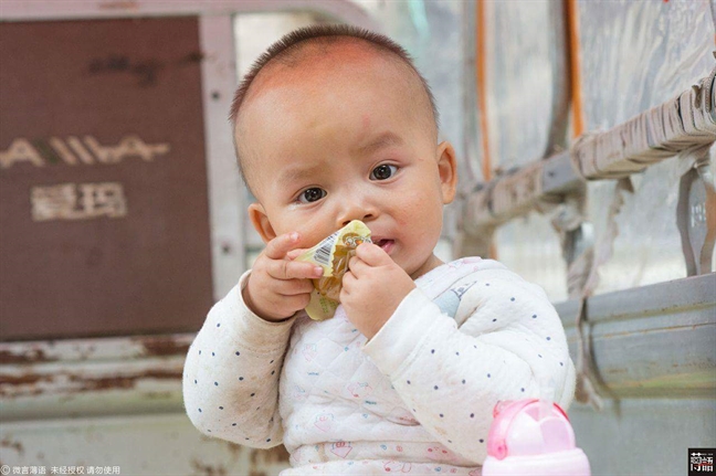 Vượt ngàn dặm xa xôi để cưới vợ bị bại liệt, dù chỉ yêu qua mạng Vuot ngan dam xa xoi de cuoi vo bi bai liet, du chi yeu qua mang