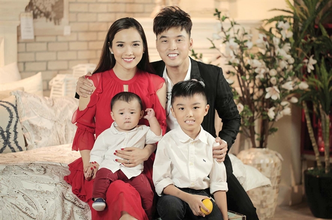 Ưng Hoàng Phúc - Kim Cương: Hai nửa ghép vừa vặn Ung Hoang Phuc - Kim Cuong: Hai nua ghep vua van