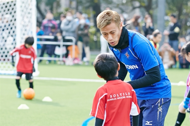 Kasuke Honda: Nguoi gieo giac mo co tich tren san co