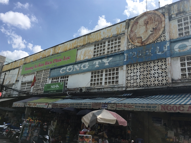 Bai 1: Chuyen chua noi het ve huyen thoai xa bong co Ba