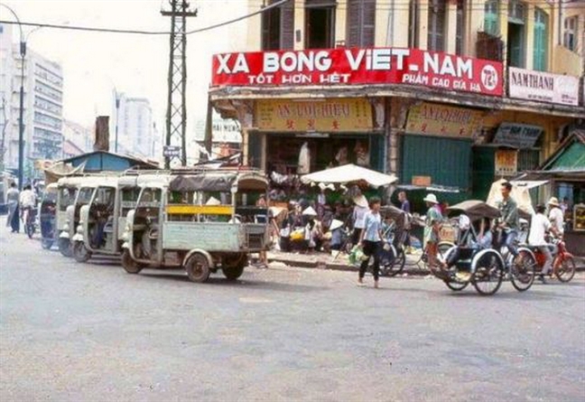 Bai 1: Chuyen chua noi het ve huyen thoai xa bong co Ba