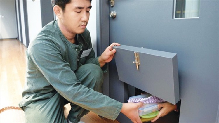 Nghịch lý ở Hàn Quốc: Chỉ khi ngồi tù, người ta mới được tự do!
