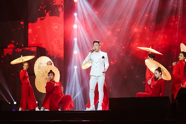 Show ca nhạc tạp kỹ ở tỉnh: Lay lắt sống thời bão gameshow Show ca nhac tap ky o tinh: Lay lat song thoi bao gameshow