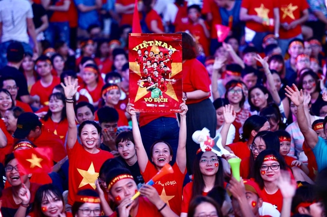 Thắng Malaysia, Việt Nam vô địch AFF Cup 2018, Quang Hải xuất sắc nhất giải Thang Malaysia, Viet Nam vo dich AFF Cup 2018, Quang Hai xuat sac nhat giai
