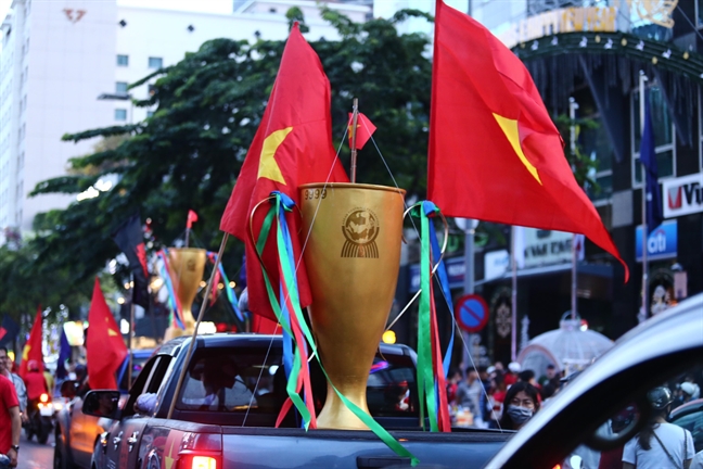 Thắng Malaysia, Việt Nam vô địch AFF Cup 2018, Quang Hải xuất sắc nhất giải Thang Malaysia, Viet Nam vo dich AFF Cup 2018, Quang Hai xuat sac nhat giai