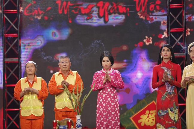 &lsquo;Lo to show&rsquo;: Khi lo to tro minh