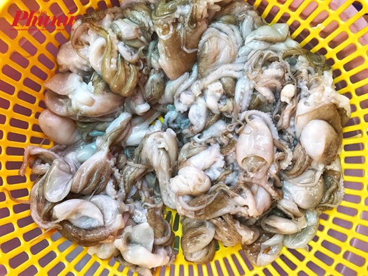 Nong nan noi lau mam mien Tay ai an roi cung nhung nho