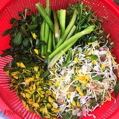 Nong nan noi lau mam mien Tay ai an roi cung nhung nho
