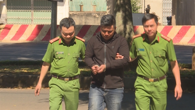 Bat khan cap ke gia cong an cuong doat tai san cua nguoi nghien