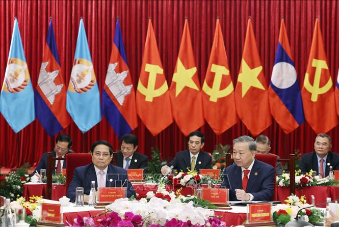 Tổng B&iacute; thư T&ocirc; L&acirc;m v&agrave; Thủ tướng Phạm Minh Ch&iacute;nh tại cuộc g