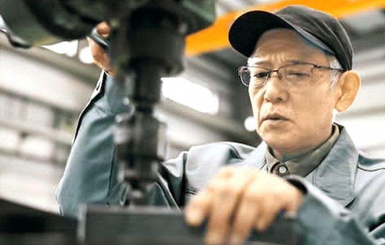 Nên thận trọng với đề xuất tăng tuổi hưu