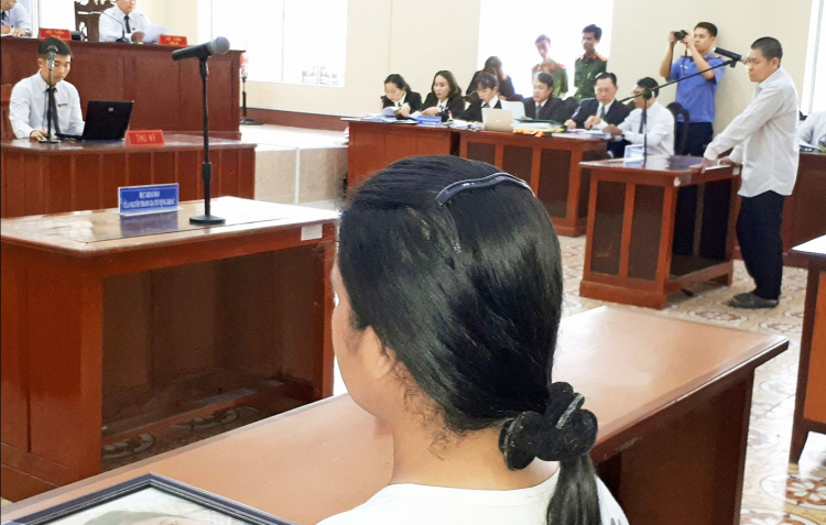 Những phận người trên chuyến đò công lý