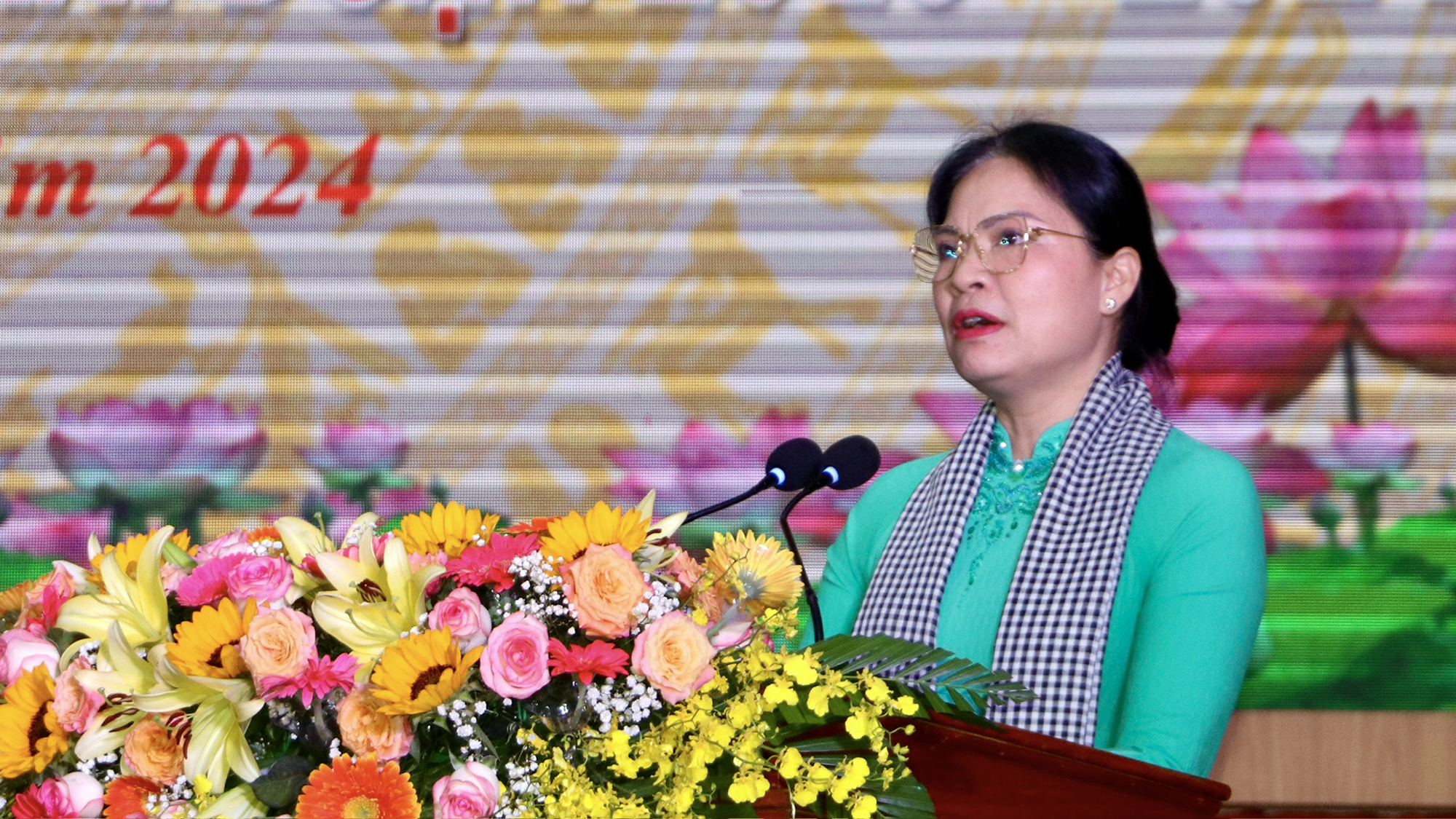 bo-cong-an-khen-thuong-2.jpg
