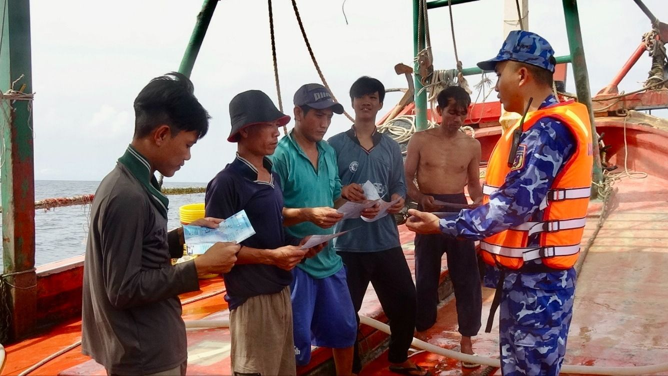 Vùng Cảnh sát biển 4 đã khởi tố 2 vụ án vi phạm IUU 