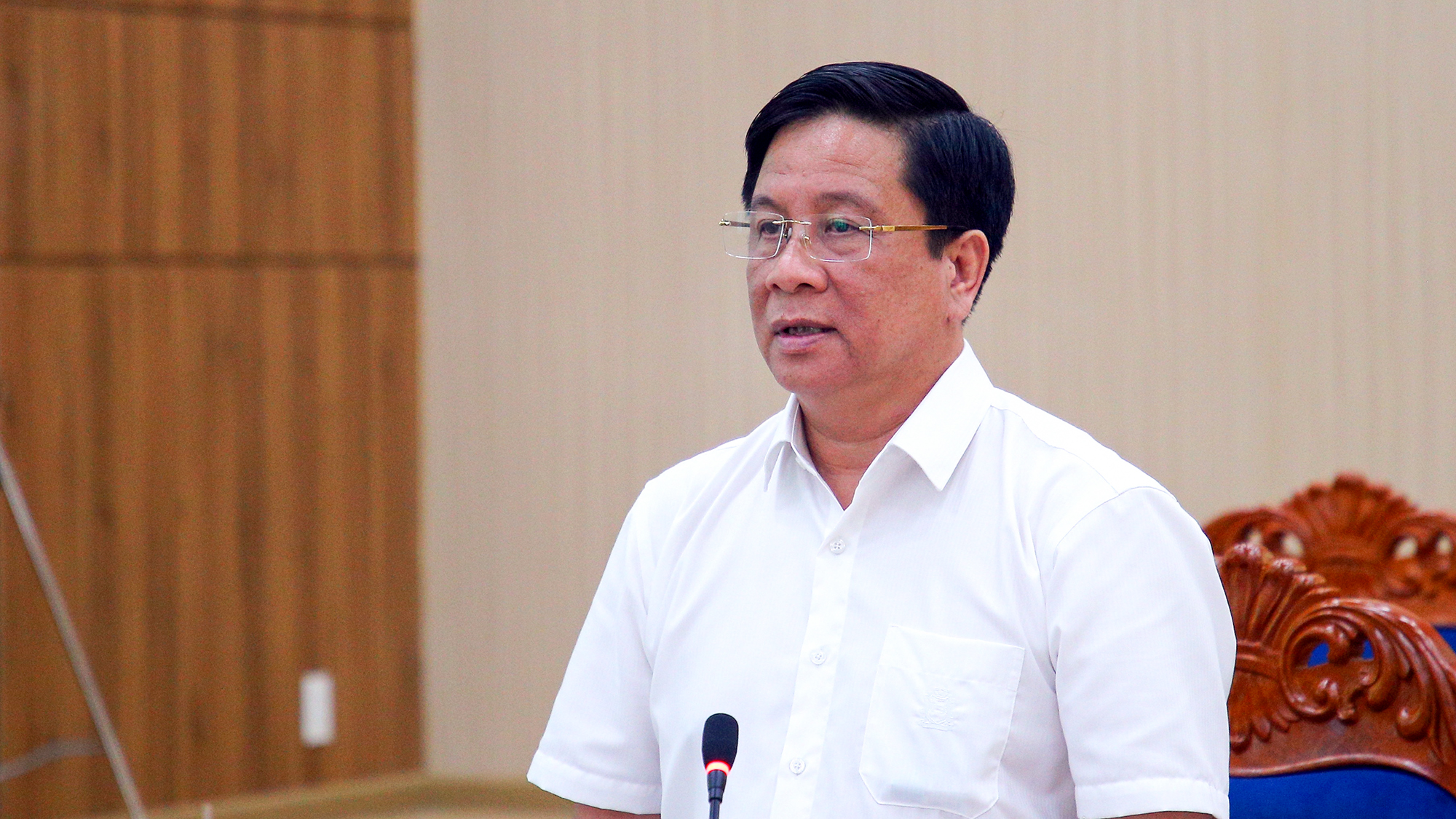 chu-tich-tinh-an-giang-lam-viec-voi-dac-khu-phu-quoc-1.jpg