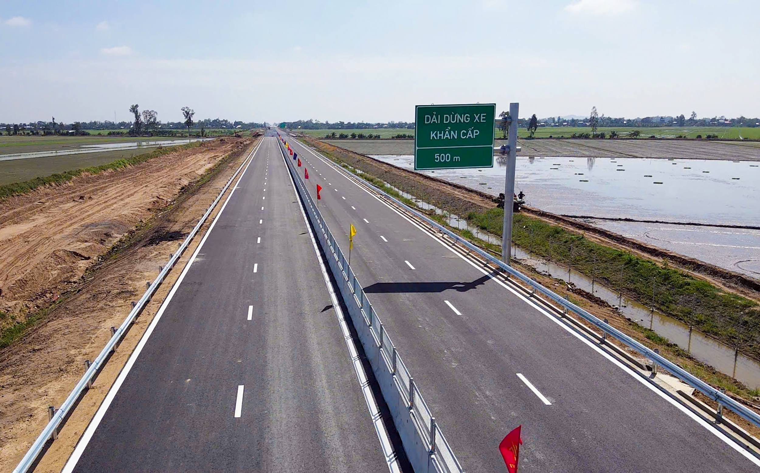 Phương tiện lưu thông thế nào khi cao tốc đoạn Hậu Giang - Cà Mau tạm dừng khai thác?