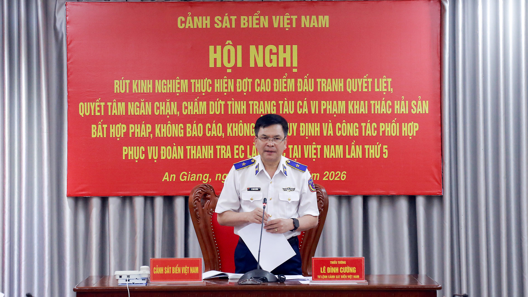 tu-lenh-canh-sat-bien-viet-nam.jpg