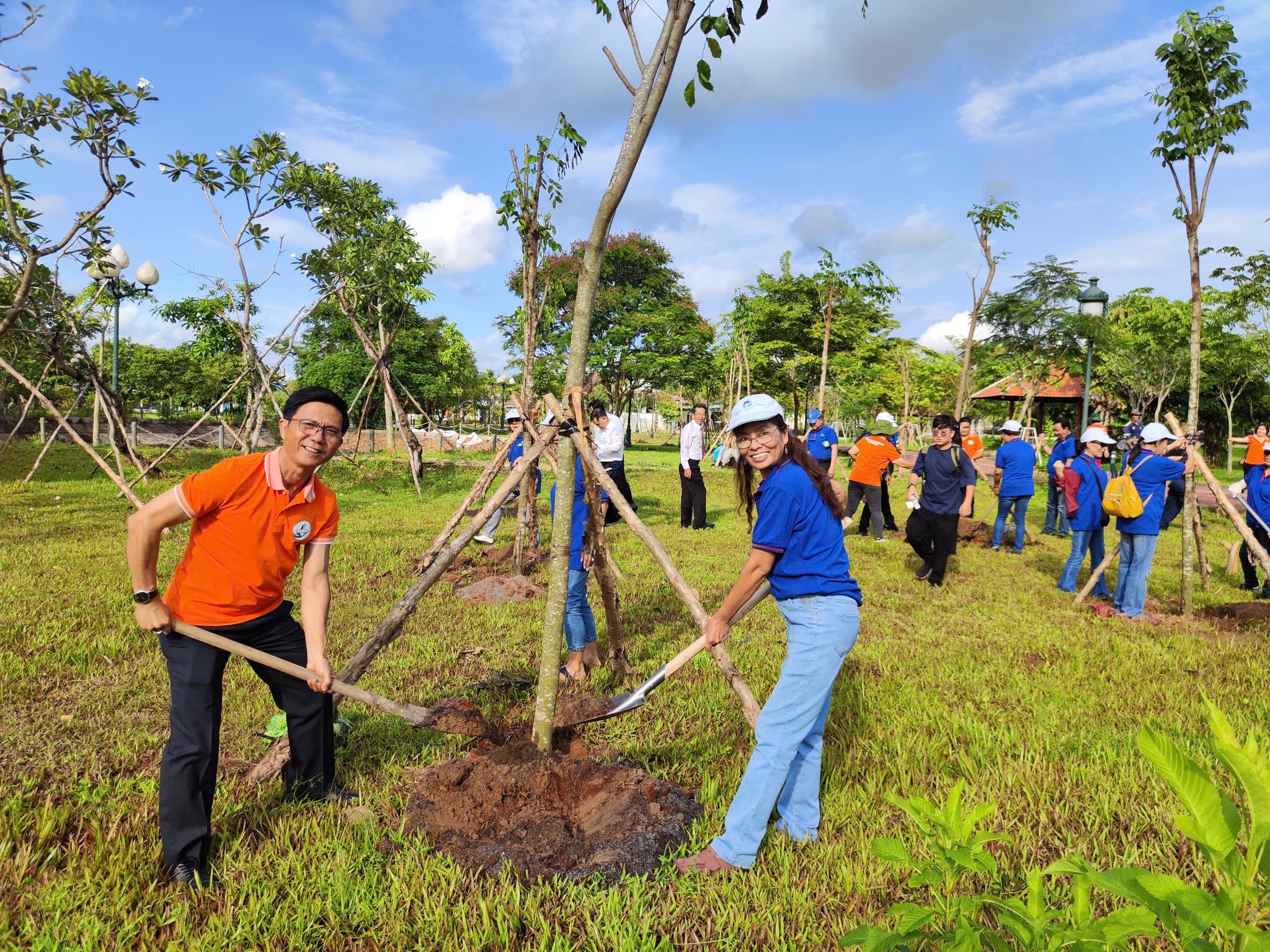 tham-gia-trong-cay-2.jpg