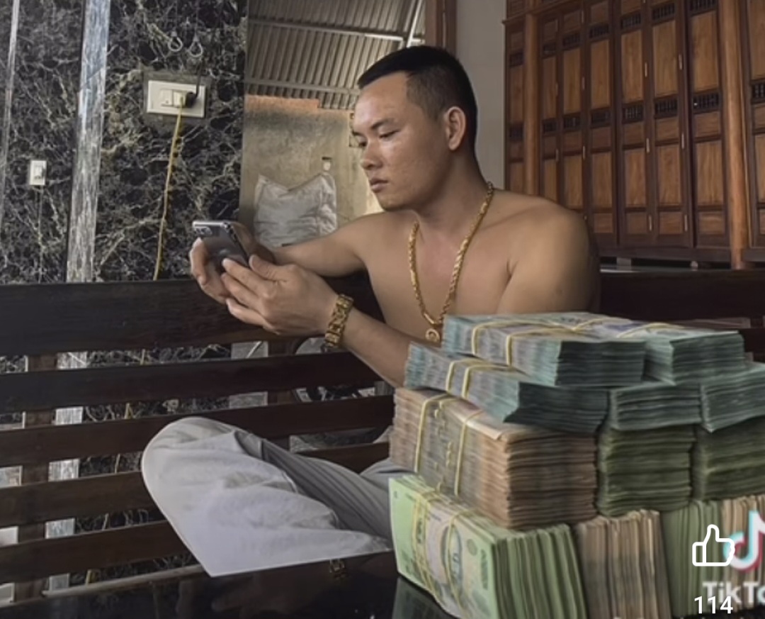 Thanh niên hay lên mạng khoe tiền bị bắt trong chuyên án ma tuý khủng