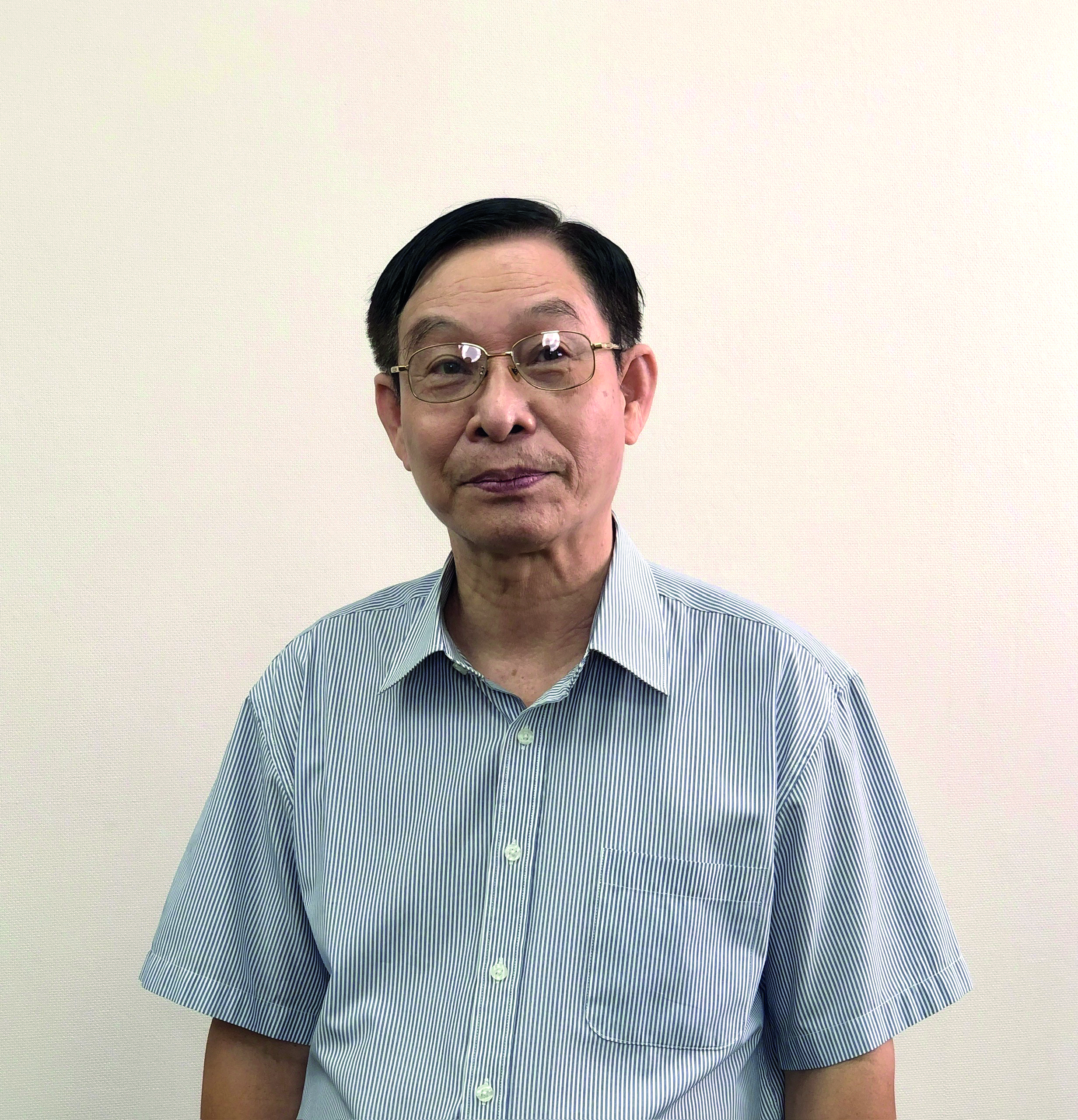 Luật sư Trần Xoa, chuyên gia thuế.jpg