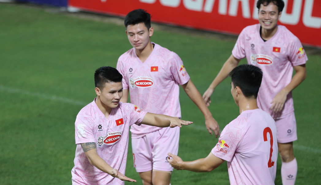 nước mắt uất nghẹn của Quang Hải