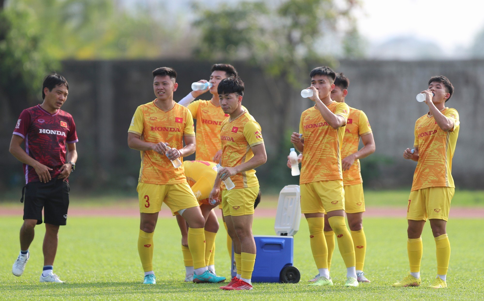 hlv-kim-sang-sik-som-tap-trung-doi-tuyen-cho-giai-chau-a-va-sea-games (2).jpg