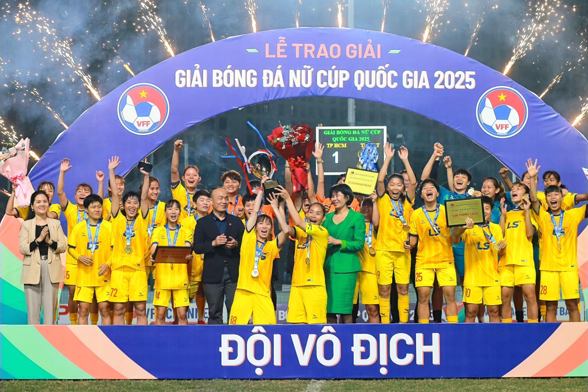 Quả bóng vàng Việt Nam