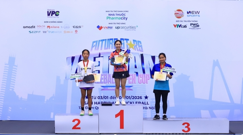 hon-500-tai-nang-nhi-gop-mat-o-ngay-hoi-pickleball-open-cup-future-stars (4).jpg