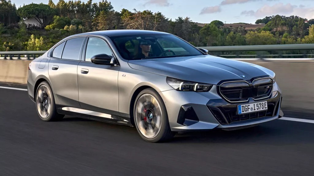 Tap-doan- BMW-co-doanh-so-ban- xe-dien-tang-gan- 80%.jpg