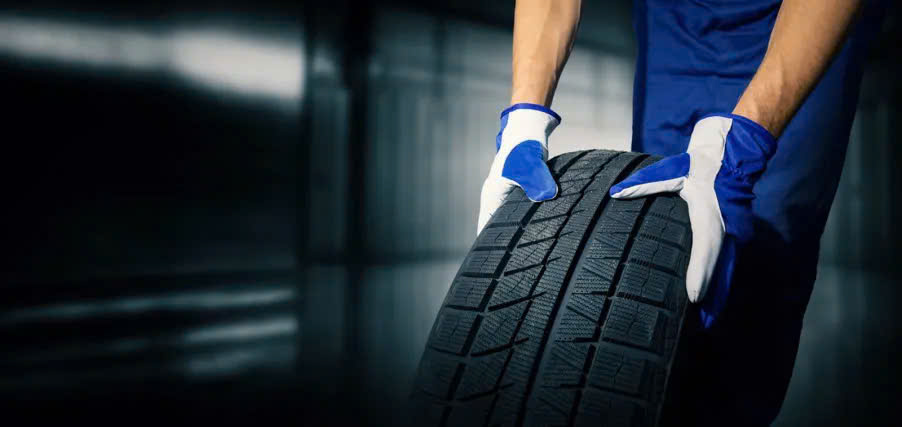 Những dấu hiệu cảnh báo cần thay lốp xe ô tô mới ngay lập tức.jpg