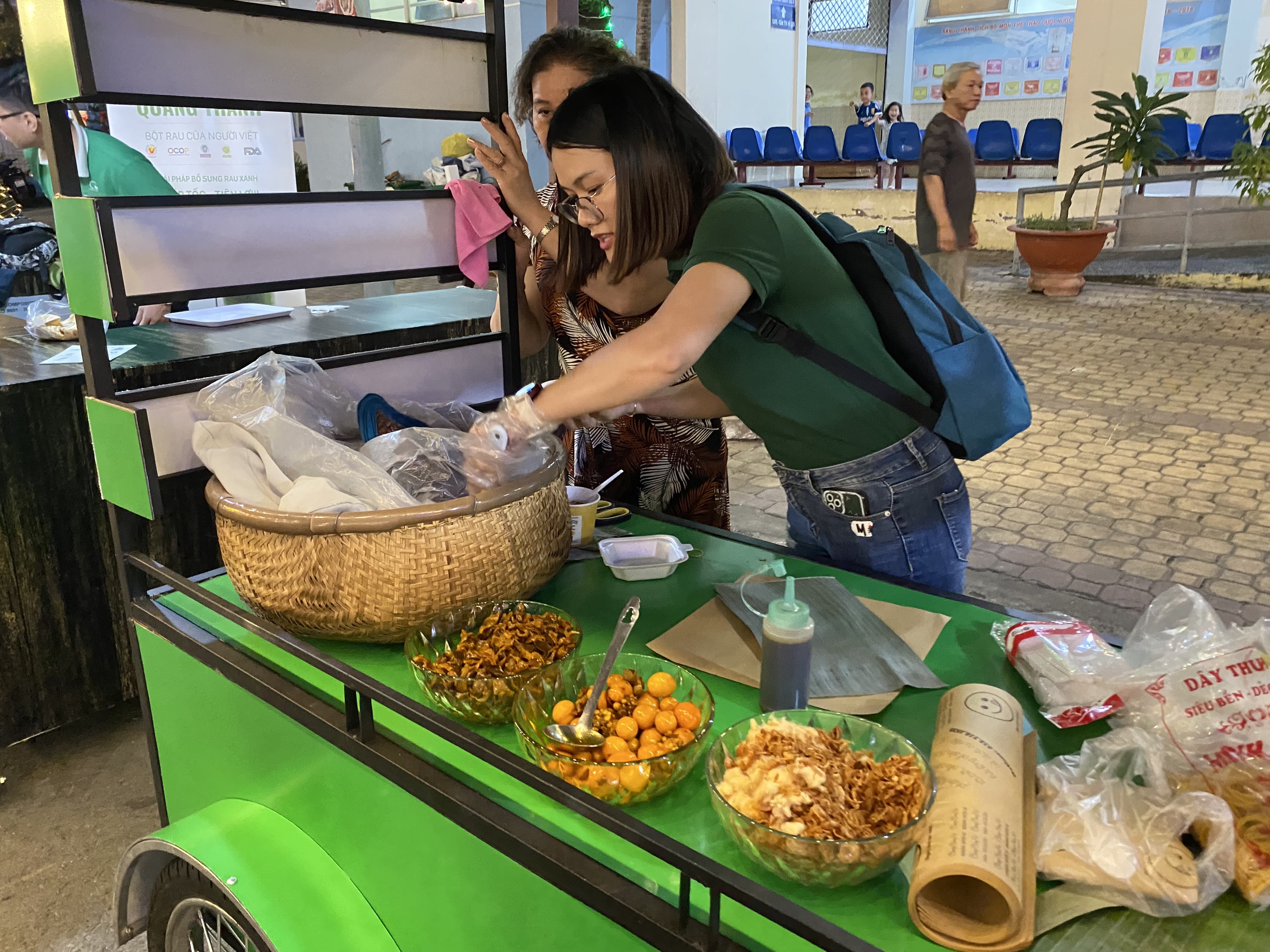 pho-am-thuc-phan-xich-long9.jpg