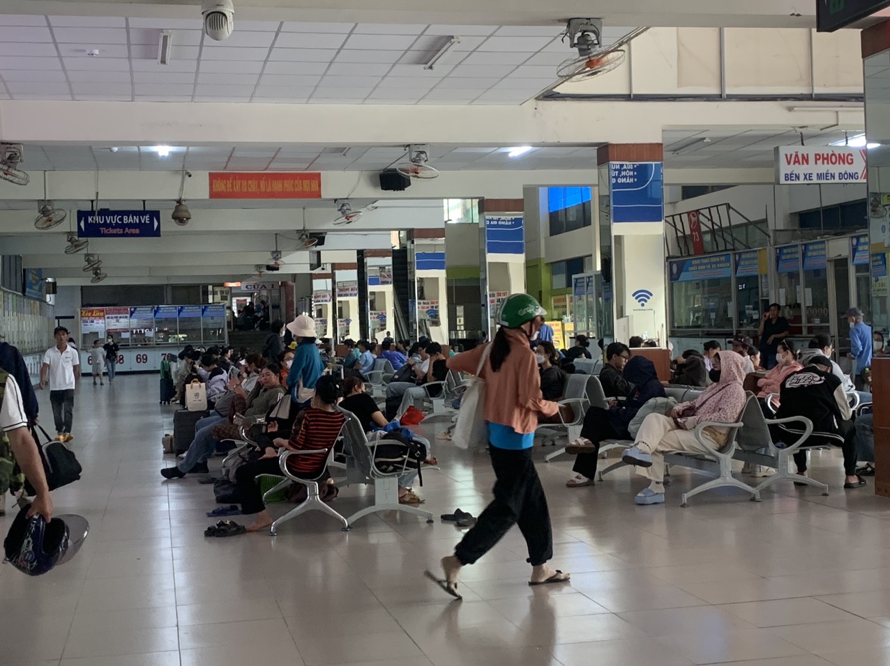 người dân nghỉ lễ 30-4