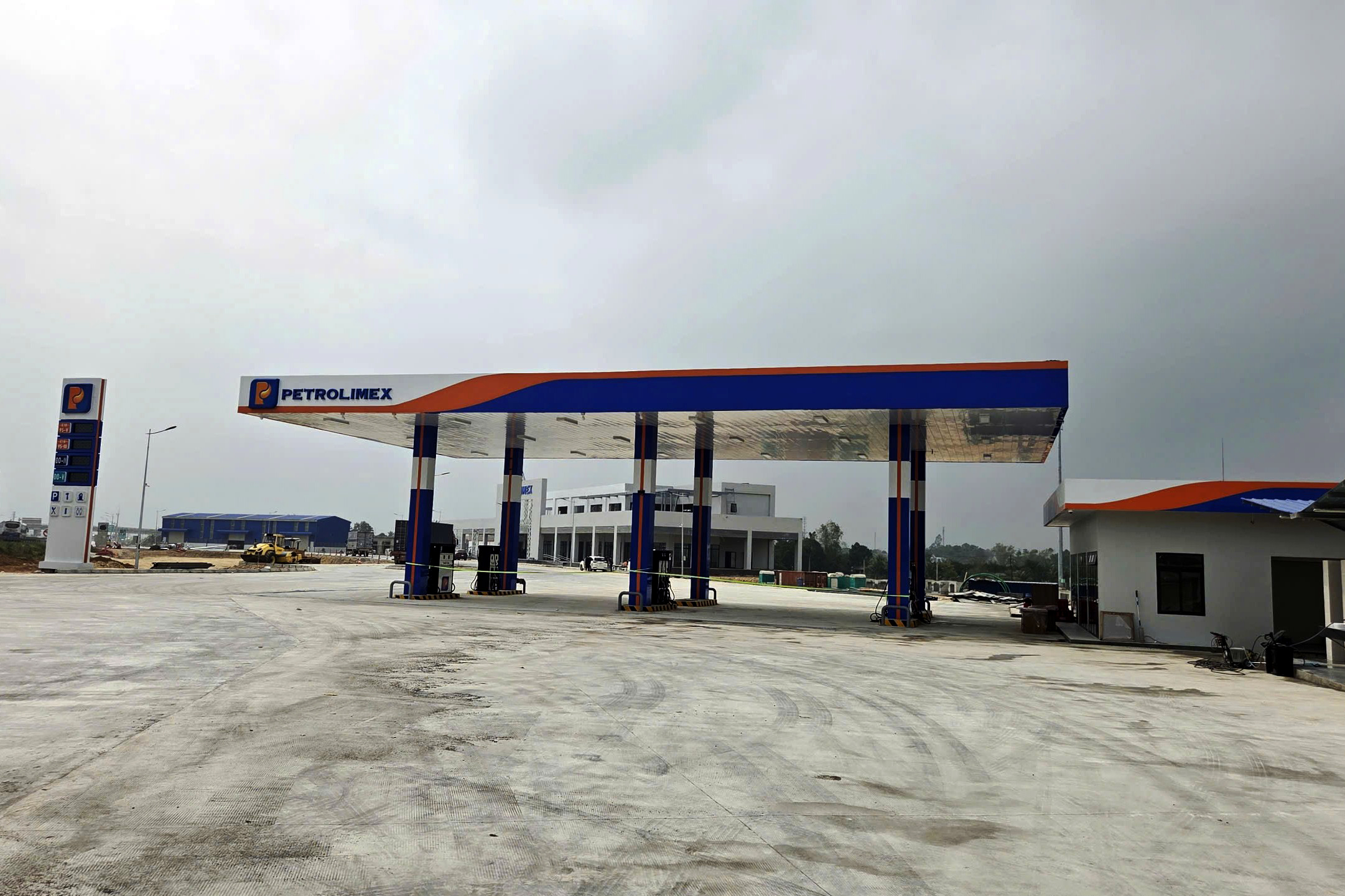 Hiện trạng trạm dừng nghỉ trên cao tốc Mai Sơn – Quốc lộ 45-6.jpg