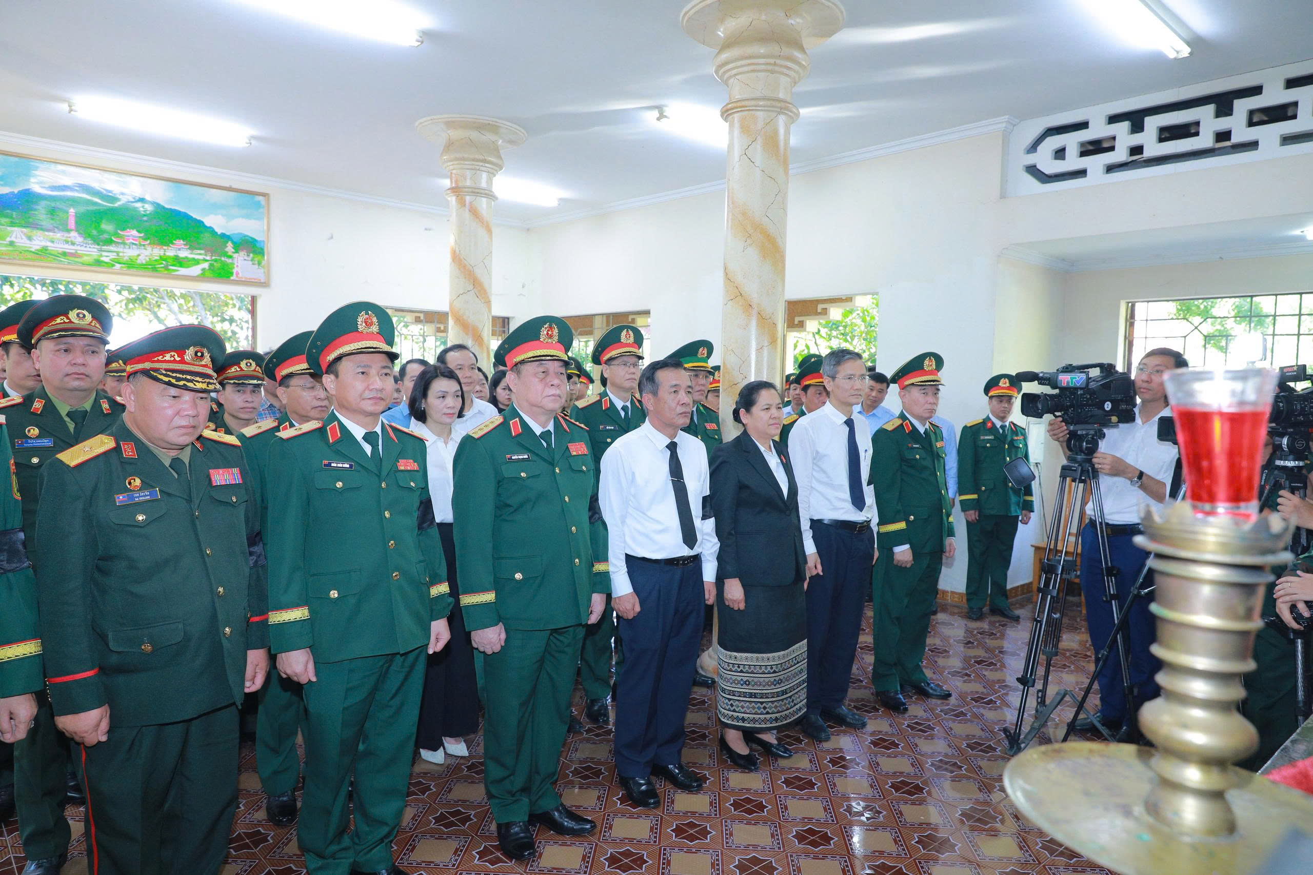 Đại tướng Trương Trọng Nghĩa dự Lễ Truy điệu và an táng liệt sĩ quân tình nguyện, chuyên gia tại Thanh Hóa-8.jpg