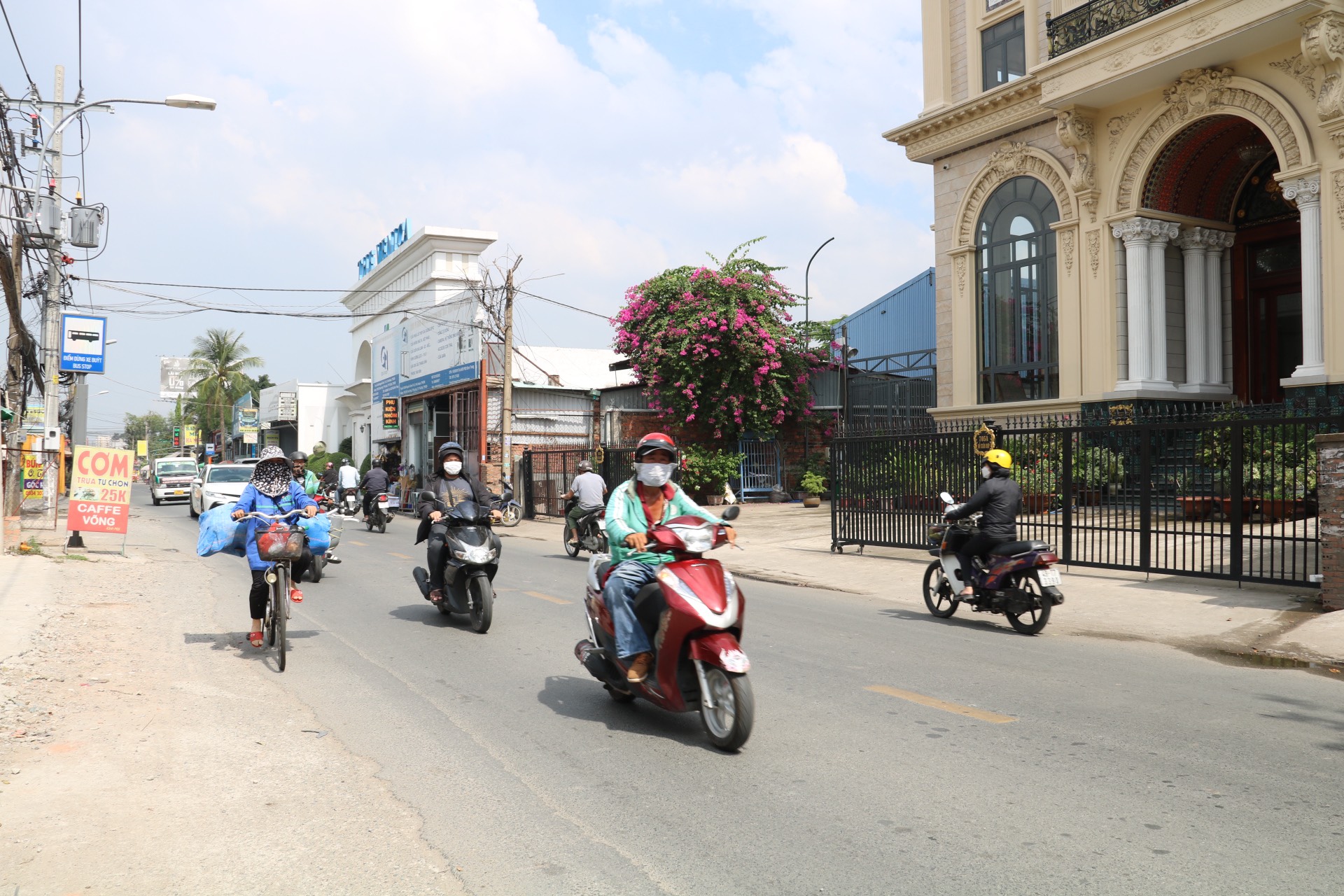đường Đỗ Xuân Hợp