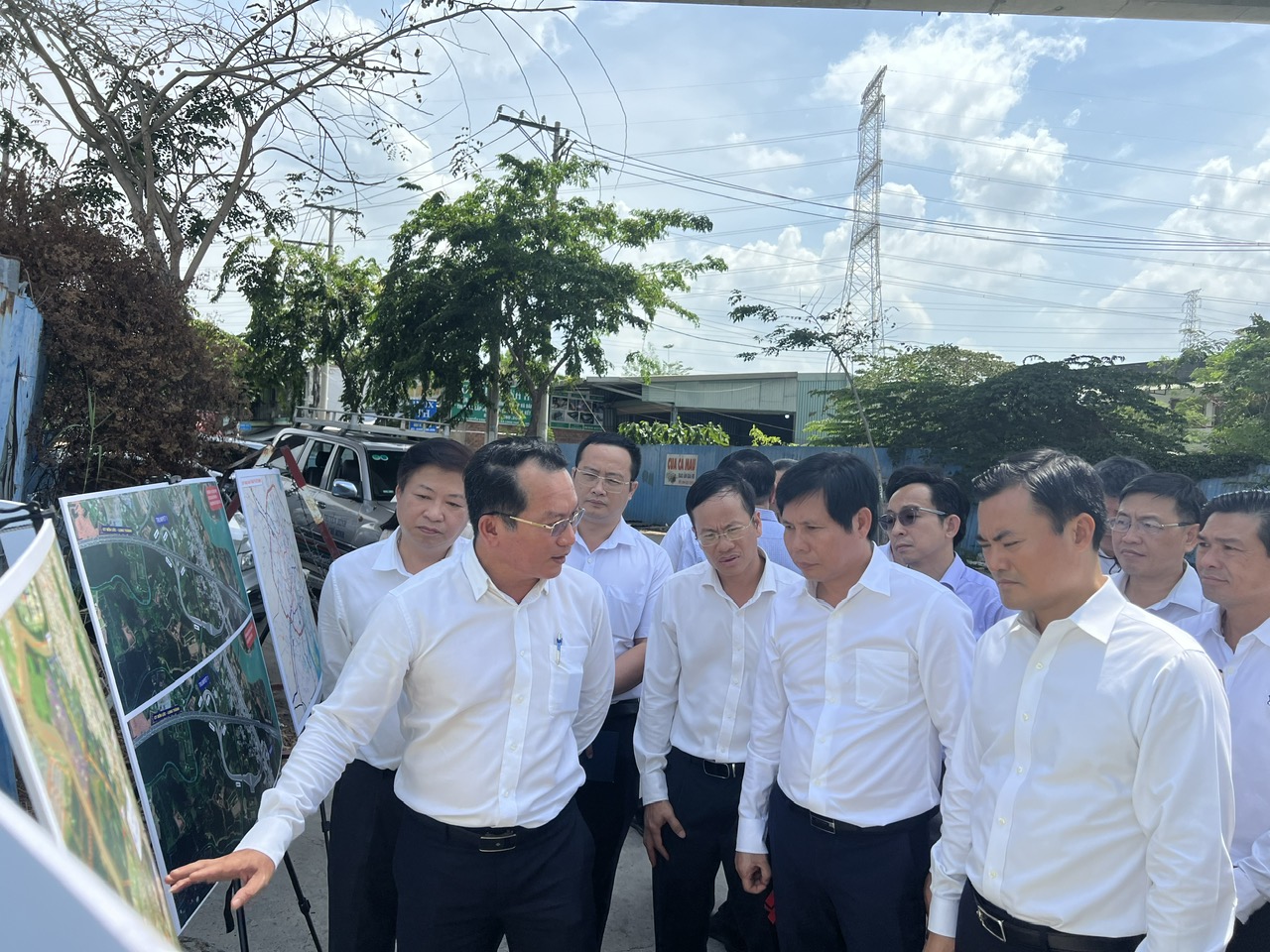dự án xây dựng hầm chui Nguyễn Văn Linh - Nguyễn Hữu Thọ, quận 7