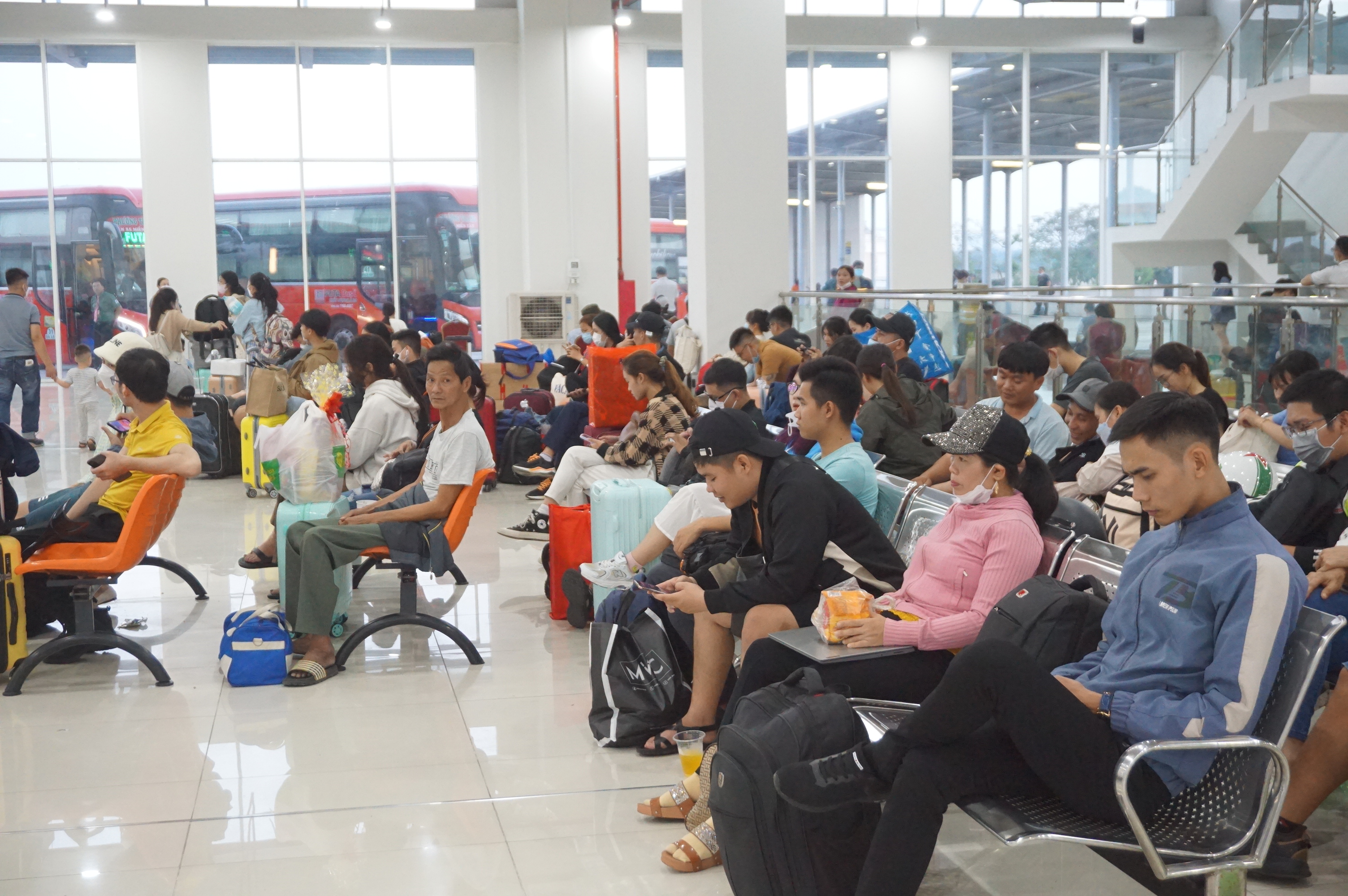 Nghỉ lễ 4 ngày, 2 bến xe ở TP.HCM đã lên phương án bán vé lễ 2-9