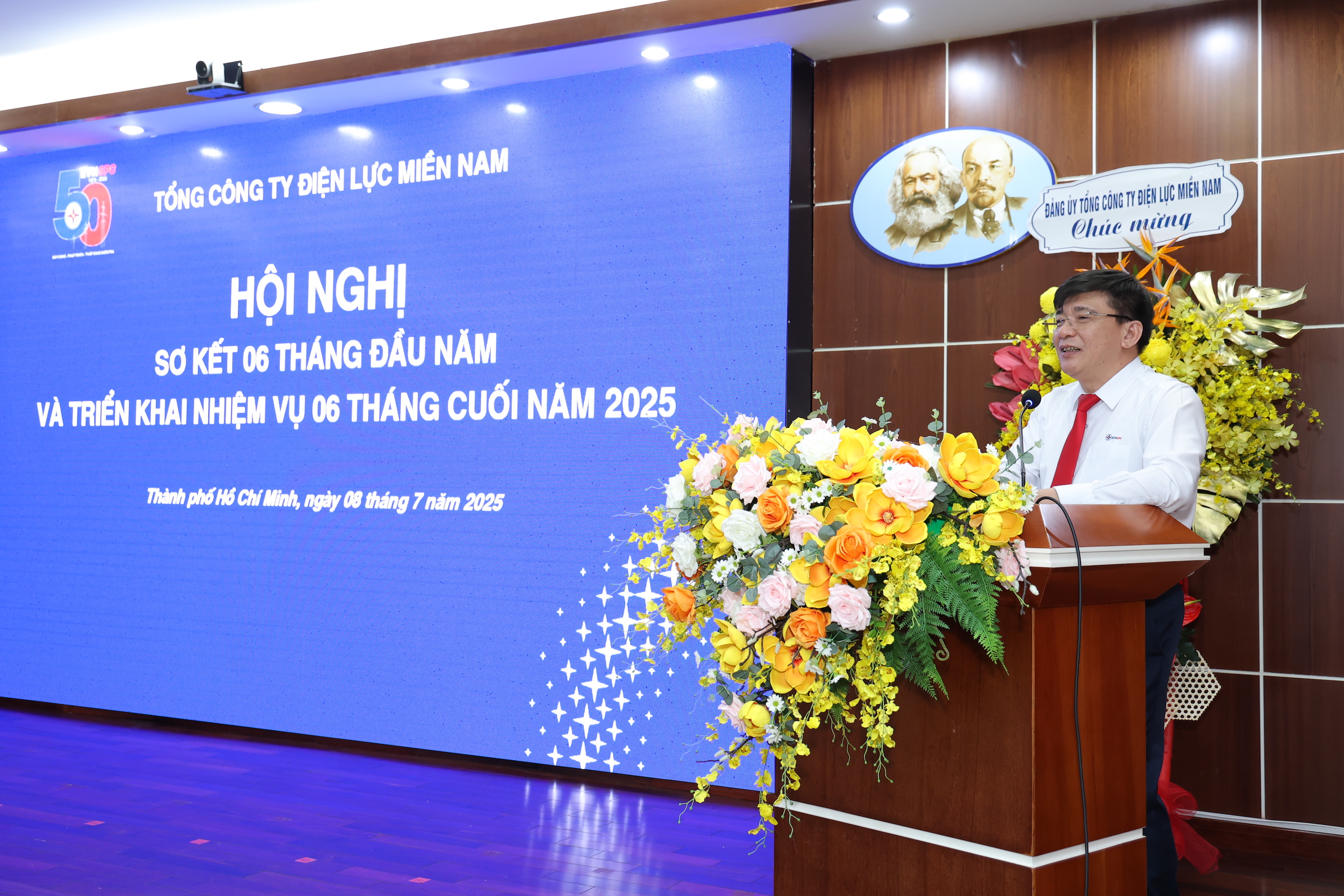 sếp Trang.JPG