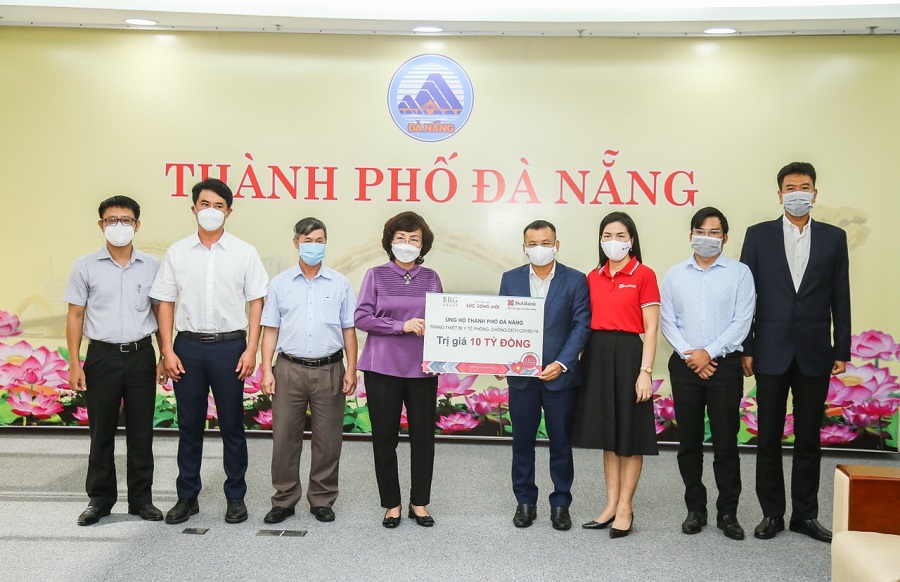 Đà Nẵng nhận bàn giao gói hỗ trợ trang thiết bị y tế trị giá 10 tỉ đồng 
