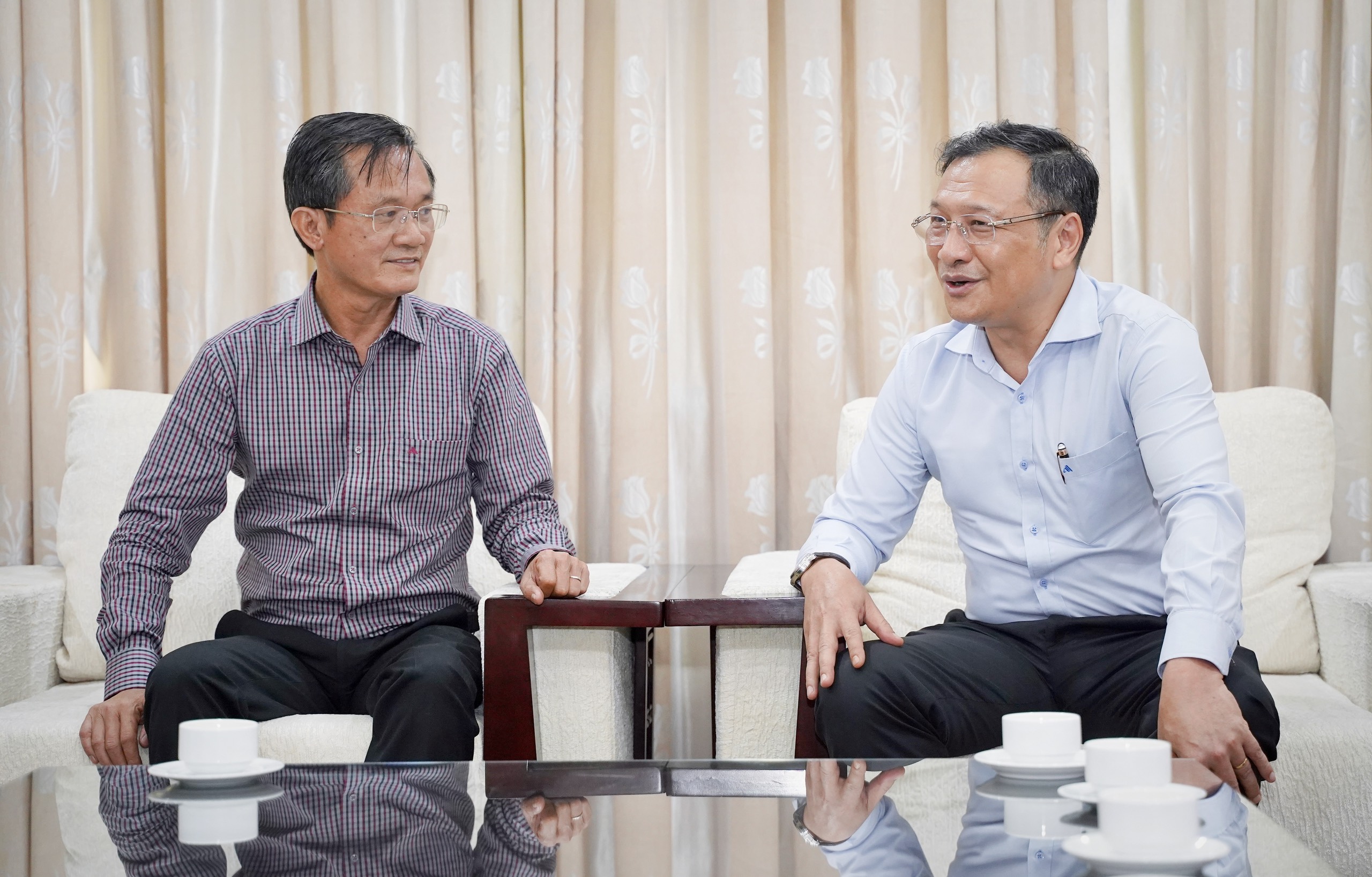nhieu-co-quan-tham-bao-phap-luat-tphcm.jpg