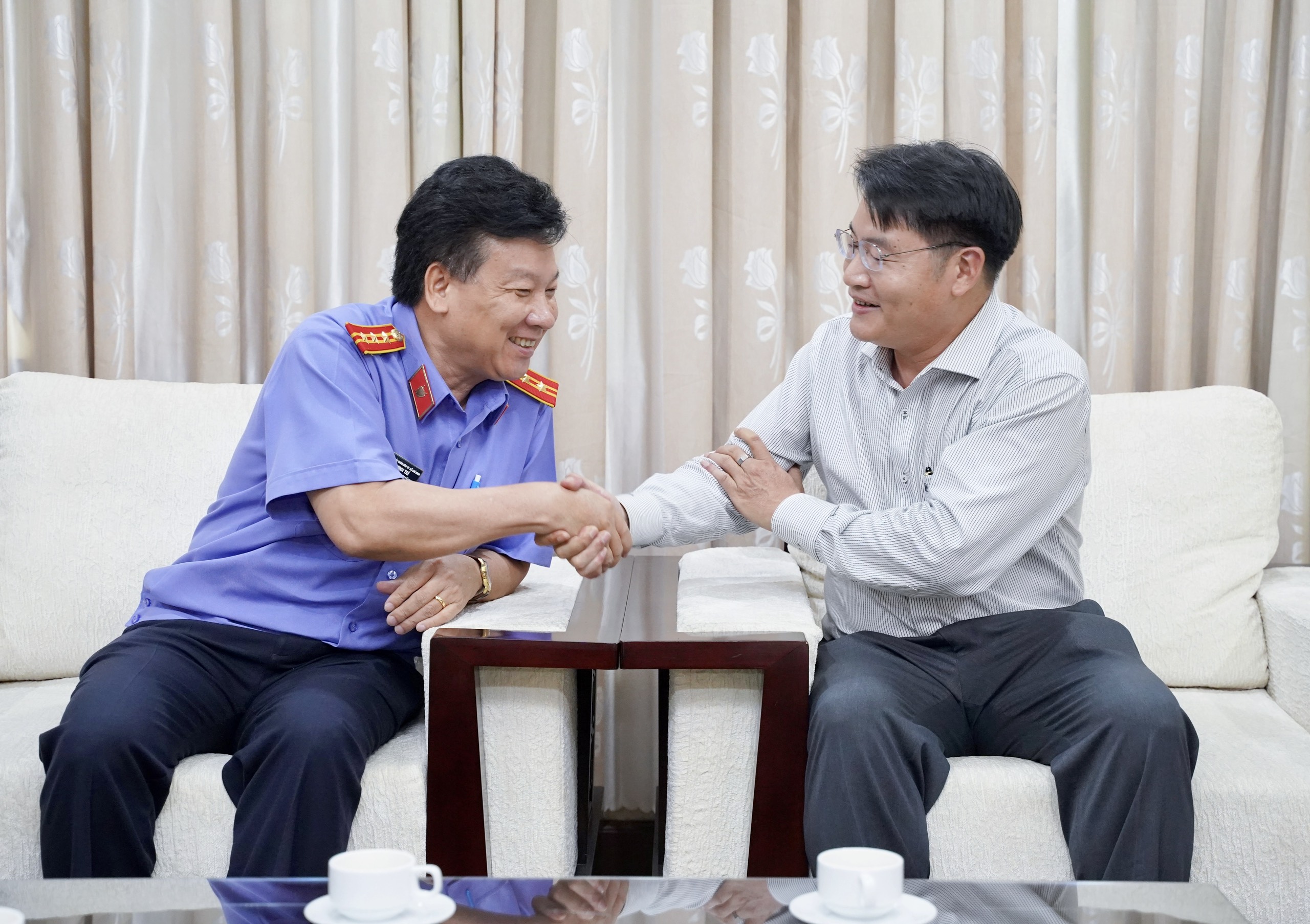 vien-kiem-sat-tphcm-tham-bao-phap-luat-tphcm.jpg
