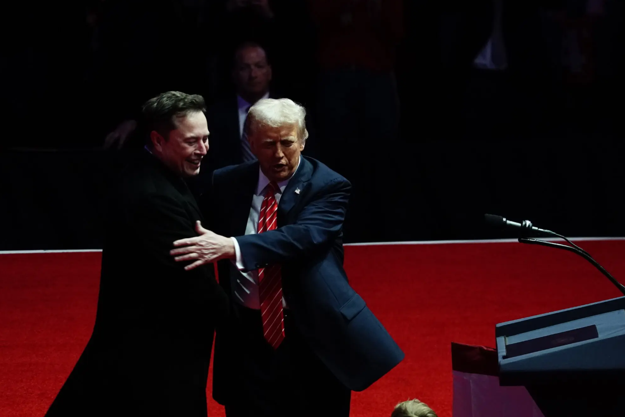 tong-thong-trump-va-ti-phu-musk.png
