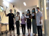 Võ sư người Mỹ mắc COVID-19 xuất viện khỏe mạnh